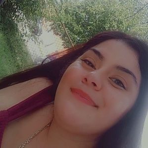 Meet your Posher, Dalia